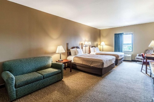Econo Lodge Inn & Suites Middletown image 11