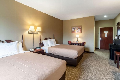 Econo Lodge Inn & Suites Middletown image 18